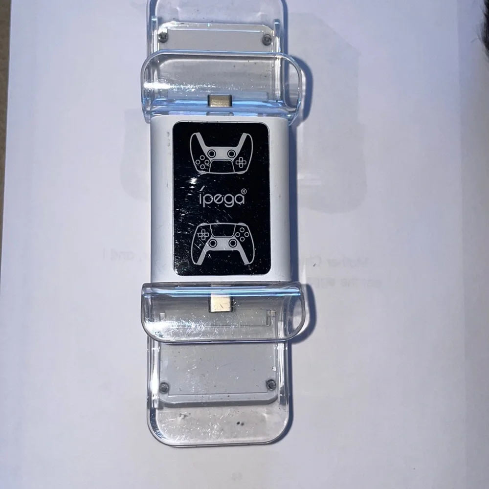 IPEG controller charging dock